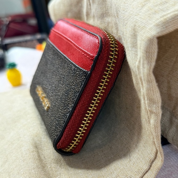 Michael Kors Red and Black Zip Wallet - Picture 2 of 12